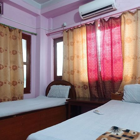 Darshan Namaste Hotel & Lodge Bhairāhawā Bagian luar foto